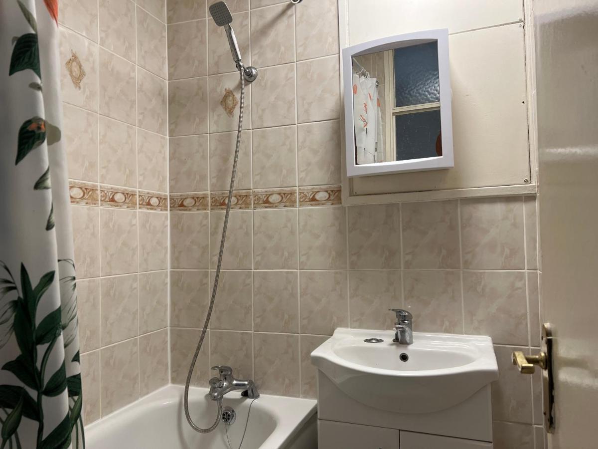 2-Bedroom Flat In Regents Park-Euston-Camden Лондон Экстерьер фото