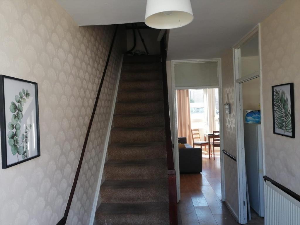 2-Bedroom Flat In Regents Park-Euston-Camden Лондон Экстерьер фото