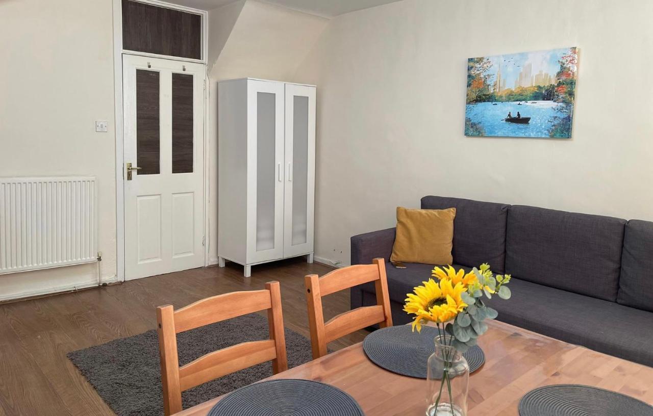 2-Bedroom Flat In Regents Park-Euston-Camden Лондон Экстерьер фото